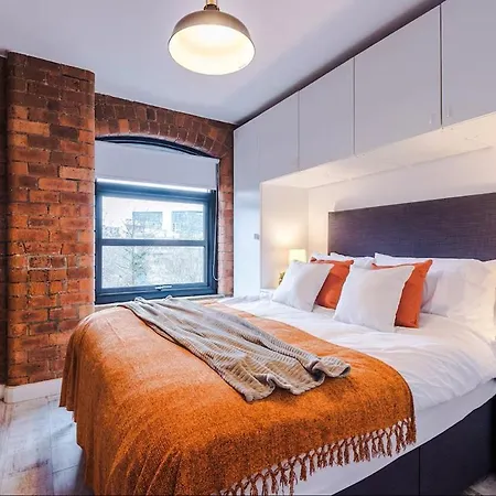 Luxury 2br - Prestigious Calls -
